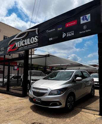 CHEVROLET ONIX 1.4 MPFI LTZ 8V FLEX 4P AUTOMÁTICO